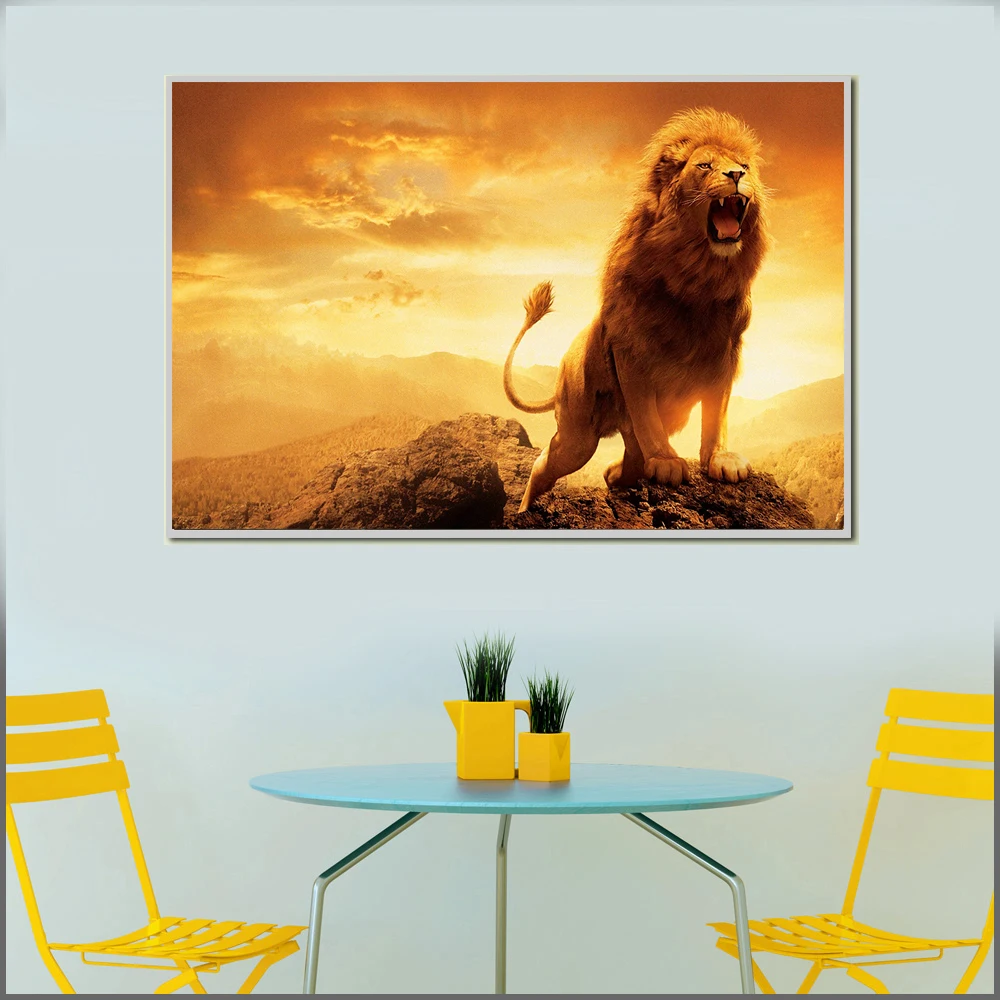 Абстрактные картины на холсте с изображением золотого льва верхушке горы