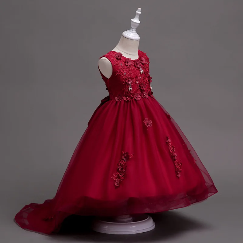 Рисунок 3 - Цветочное платье для девочек со шлейфом