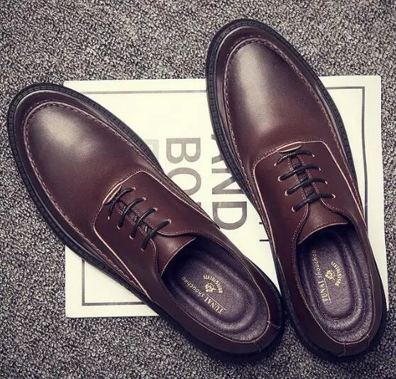 

Spring Pop Men Wedding Shoes Dress shoe Solid color Lace-Up Patent leather men business pointed toe shoes Non-slip Oxfords