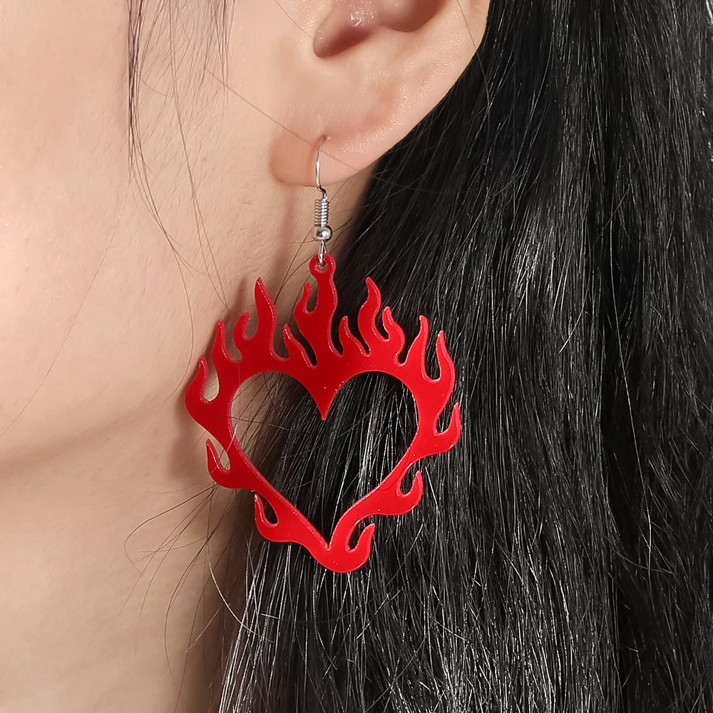 Крупные черные розовые серьги-подвески с большим персиковым сердцем крутые