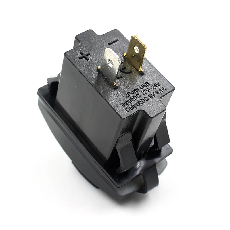 Универсальное автомобильное зарядное устройство водонепроницаемое с двумя