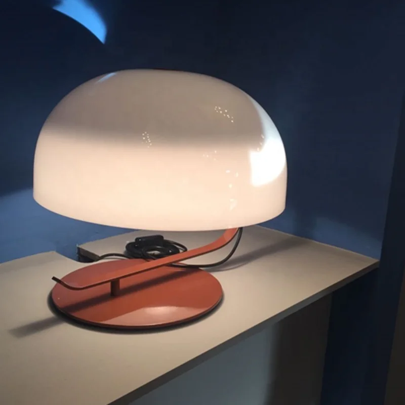 Современный стеклянный светильник декоративный настольная лампа с железной