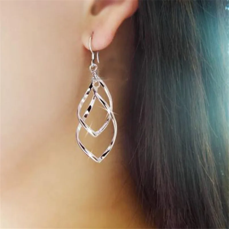 Новинка 2020 серьги искажение слоев блестящие из сплава 2 кольца женские Ol