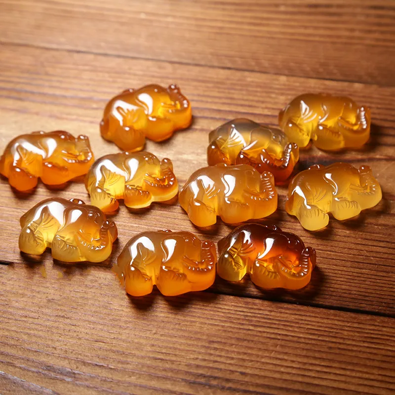 1 шт. естественного китайского агата белого желтого цвета слоника-подвески на ожерелье модного обаяния с ручной резьбой ювелирных изделий для мужчин и женщин оберег