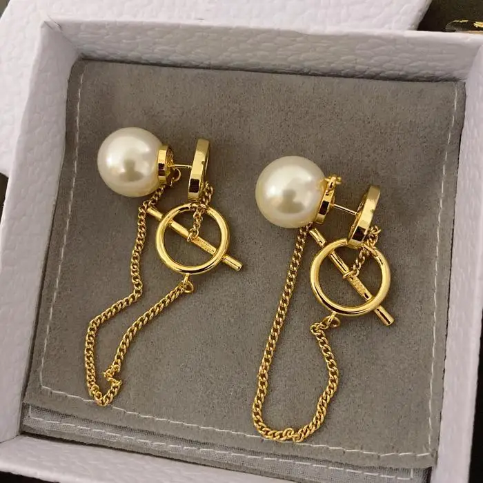 

Temperament chain front and rear pearl fashion trend earrings
