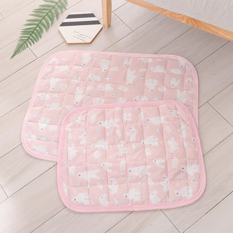 

Pet Dog Cooling Mat Pad Summer Ice Silk Sleeping Blanket Puppy Refreshing Cushion Pet Accessories
