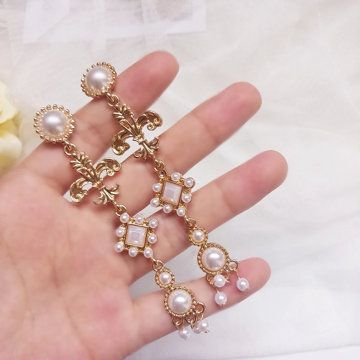 Vintage French Baroque Long Pearl Clip on Earrings Korean Court Temperament Retro Long Cross Clip Earrings No Hole Women Lady images - 6