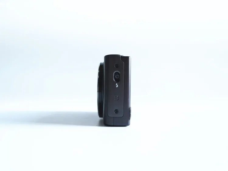 Цифровая камера Canon PowerShot SX620HS б/у 25x оптический зум поддержка Wi-Fi и NFC | Электроника