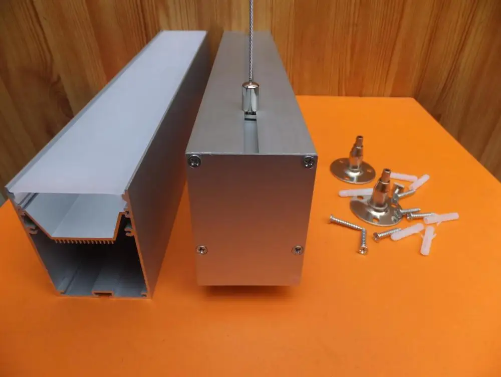 Алюминиевый профиль большого размера с радиатором и диффузной крышкой из