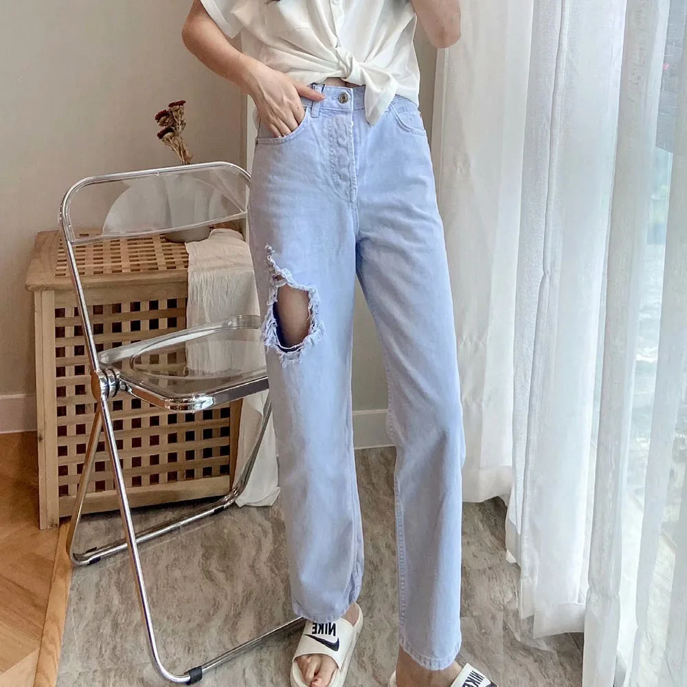 

Za Women 2021 Chic Fashion Ripped Hole Wide Leg Jeans Vintage High Waist Zipper Fly Female Trousers Mujer