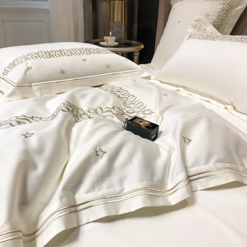 

4Pcs Egyptian Cotton Duvet cover set King Queen size 4Pcs White Golden Silver Embroidery Bedding set with Bed Sheet Pillowcases