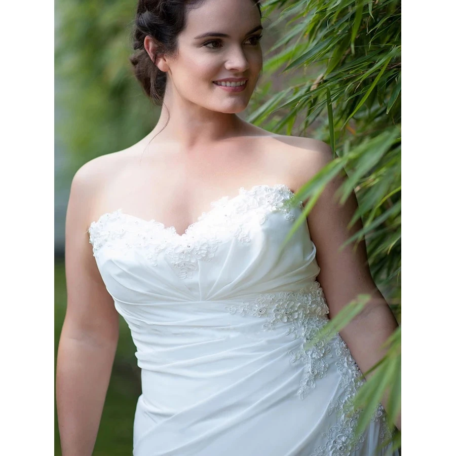 

A Line Chiffon Beach Wedding Dress 2020 Sweetheart Sleeveless Applique Pleats Corset Robe De Mariee Bridal Gown Plus Size