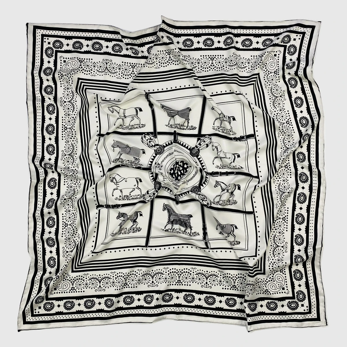 Шелковый квадратный шарф