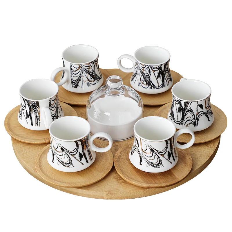 

New creative ceramic coffee cups and saucers with chassis mini Italian enrichment cup comfortable afternoon tea