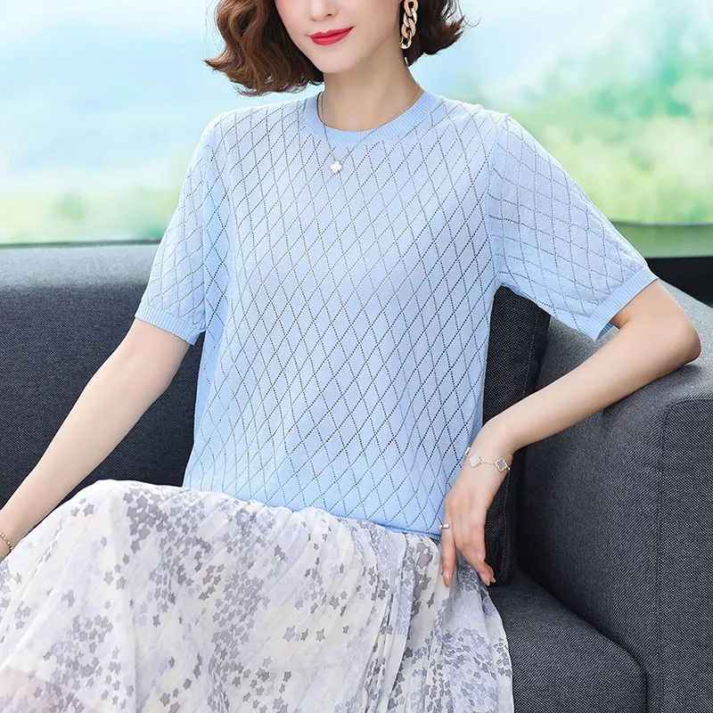 

Short sleeve T-shirt new summer dress simple pure color round collar loose thin ice silk knitting joker middle-aged mother coat