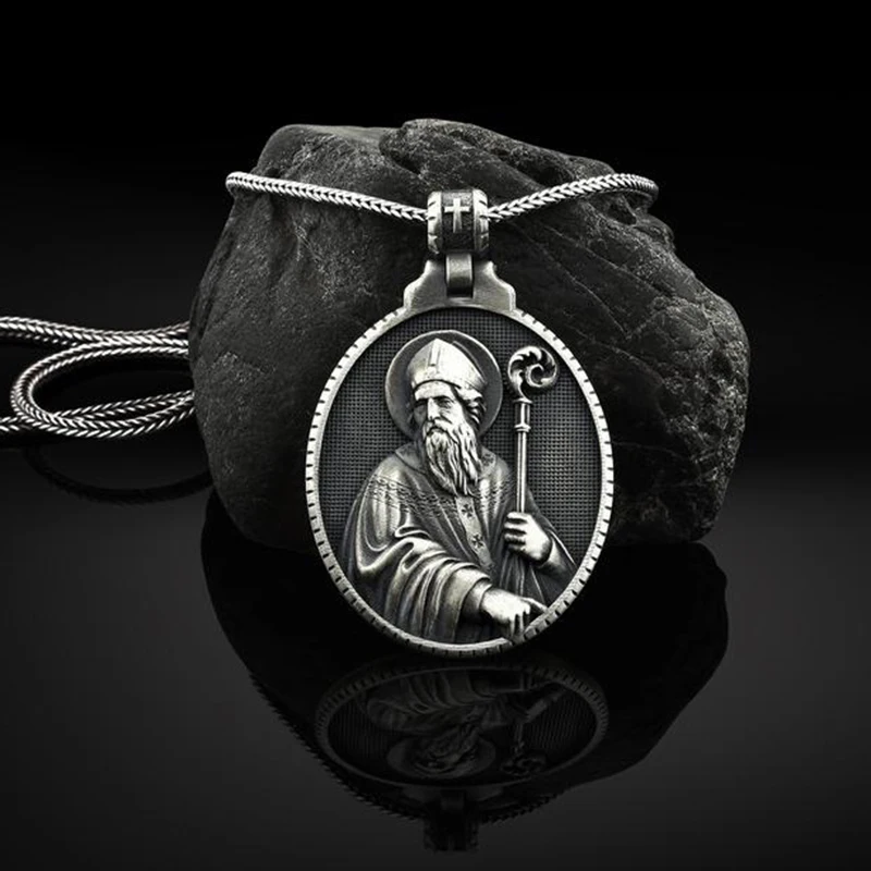 

Pure tin religion Jewelry on the neck Christ Pope Medal pendant necklace men Catholic vintage charms man chain necklace medal