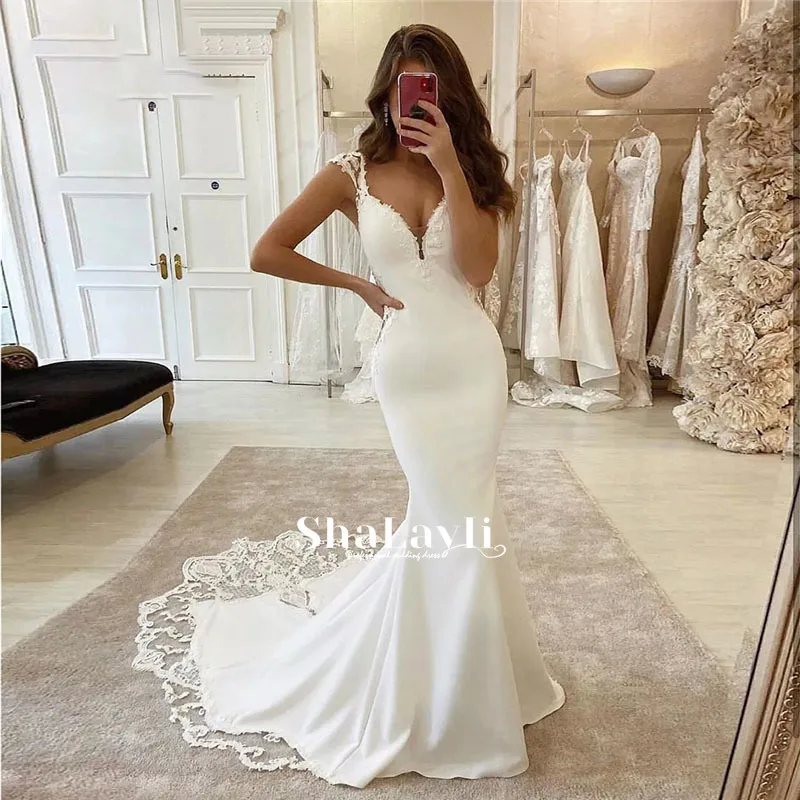 

Роскошное Свадебное платье, элегантное многослойное белое кружевное платье с V-образным вырезом, бусинами и кристаллами в виде листьев лото...