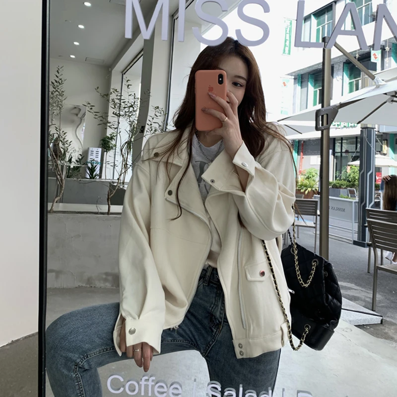 

Coats & Jackets