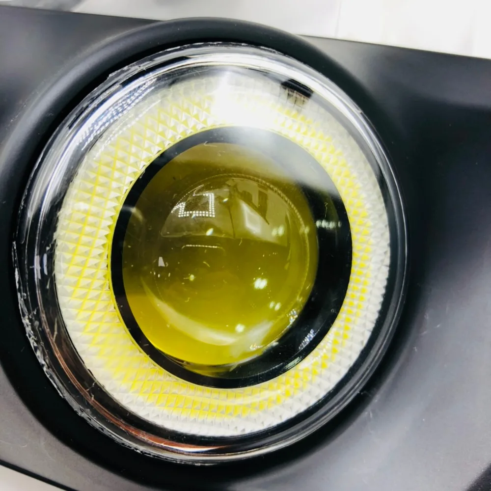 Один комплект водонепроницаемых светодиодных противотуманных фар