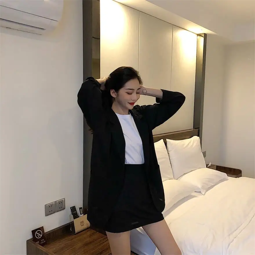 Женский летний костюм из 2 предметов блейзер оверсайз на одной пуговице и