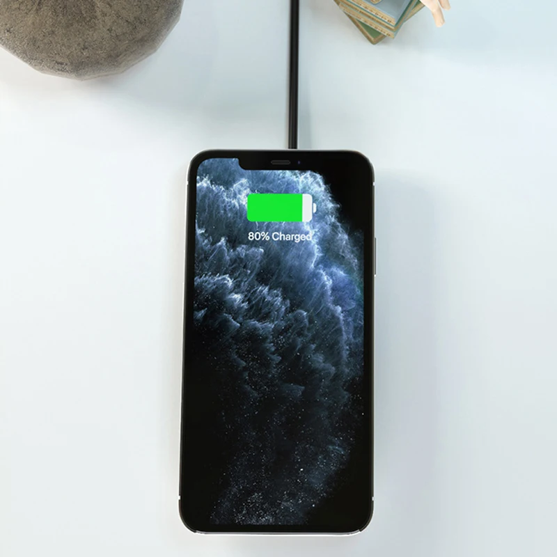 

15W Magnetic Wireless Fast Charger Fast Charging White Suitable For Fast Charging Of Smartphones And Tablets 2020 New