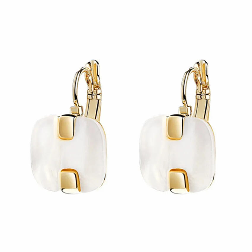 

FYSL Light Yellow Gold Color Geometric Shape Shell Dangle Earrings for Women Attractive Design Jewelry