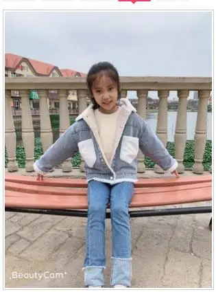 

The girl cowboy jacket autumn winter outfit