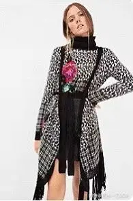 Трикотажная трикотажная футболка с длинными рукавами и одним воротником Один