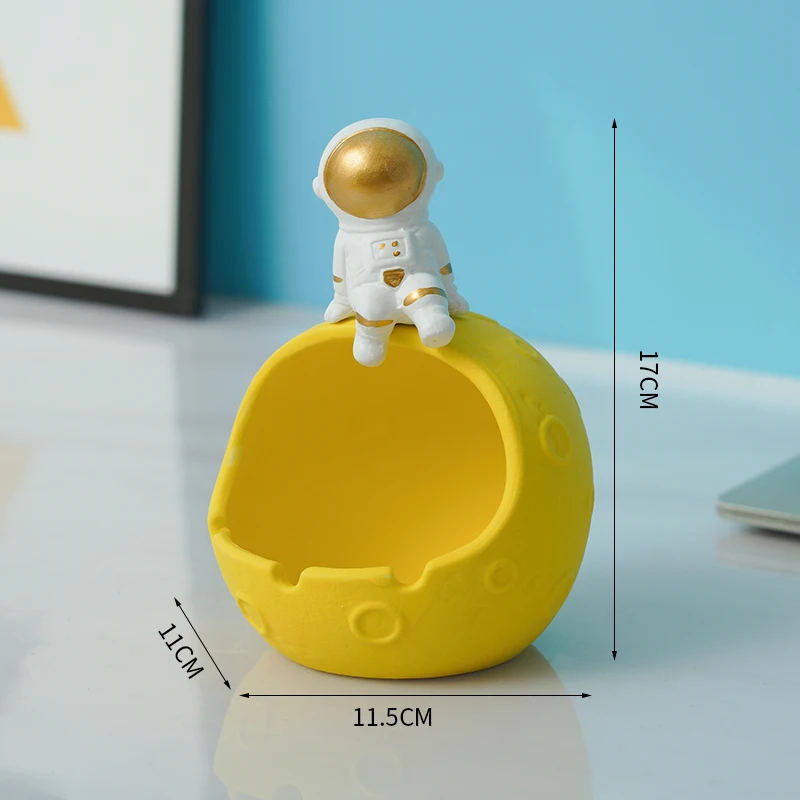 

Nordic Cute Ashtray Astronaut Ceramic Modern Art Creativity Smoking Accessories Ash Tray Cendrier Maison Home Decore Ec50yh