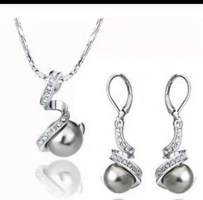 Можно выбрать комплект женских украшений colou серая жемчужная подвеска и серьги