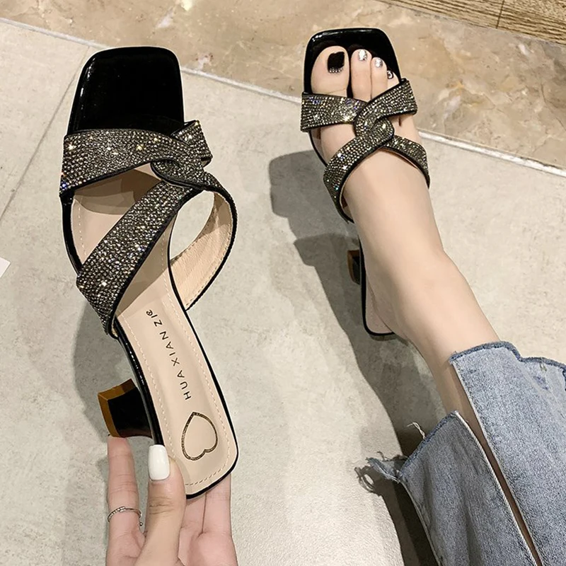

2021 New Women's Summer Outdoor Wear Internet Celebrity INS Rhinestone Open Toe Fashion All-Matching High-Heeled Fashion Sandals