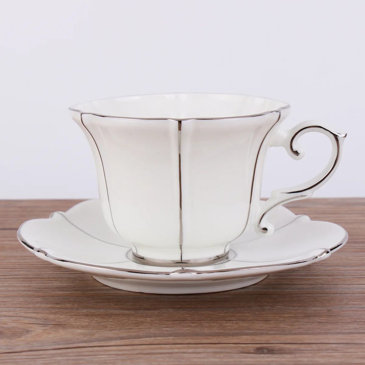 Забавные Горячие королевские белые фарфоровые чашки и блюдца керамические