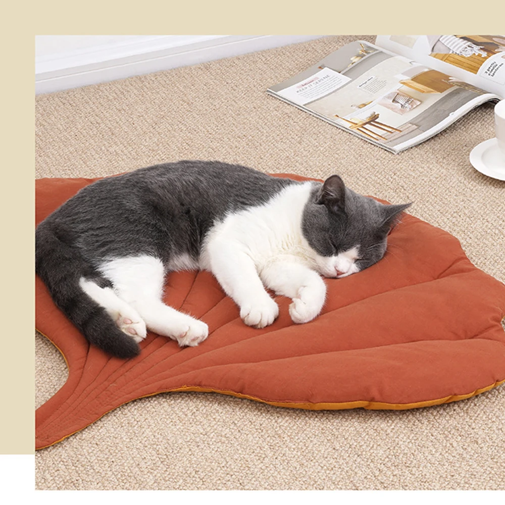 

Creativity Leaf Shaped Cat Nesk Soft Warm Washable Funny Double Sided Mat for Medium Puppy Dog Kitten Cat Four Seasons Can Use