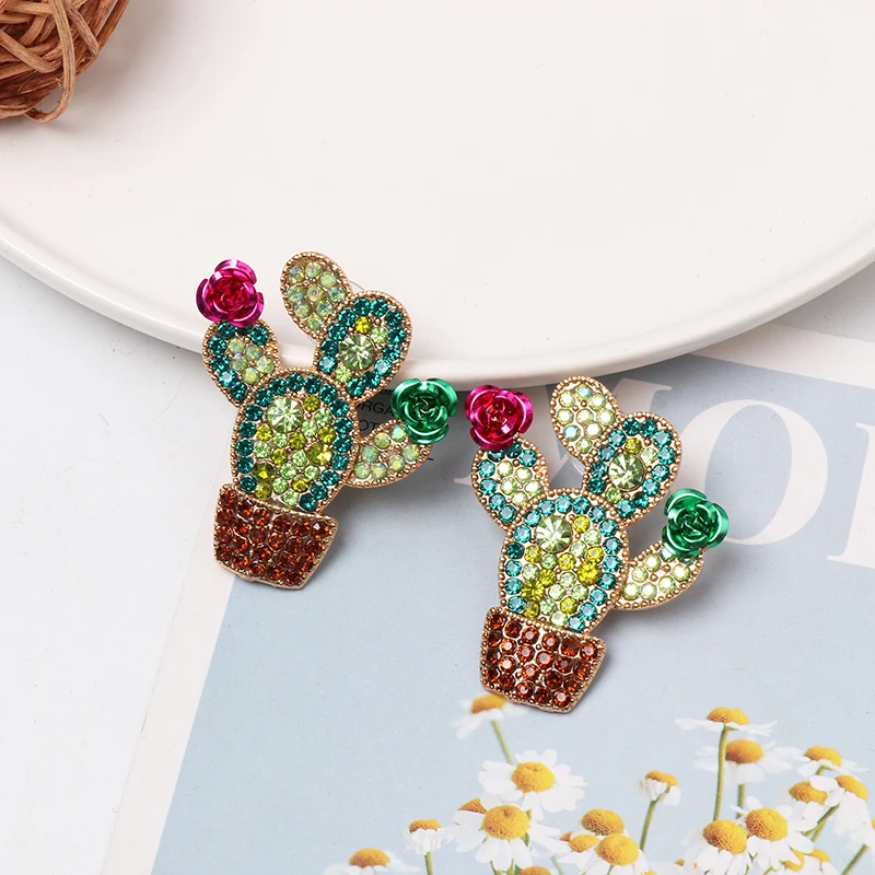 

Wholesale JUJIA Fashion Green Plant Stud Earrings For Women Unique Shining Crystal Jewelry Christmas Gifts Accessories Brincos