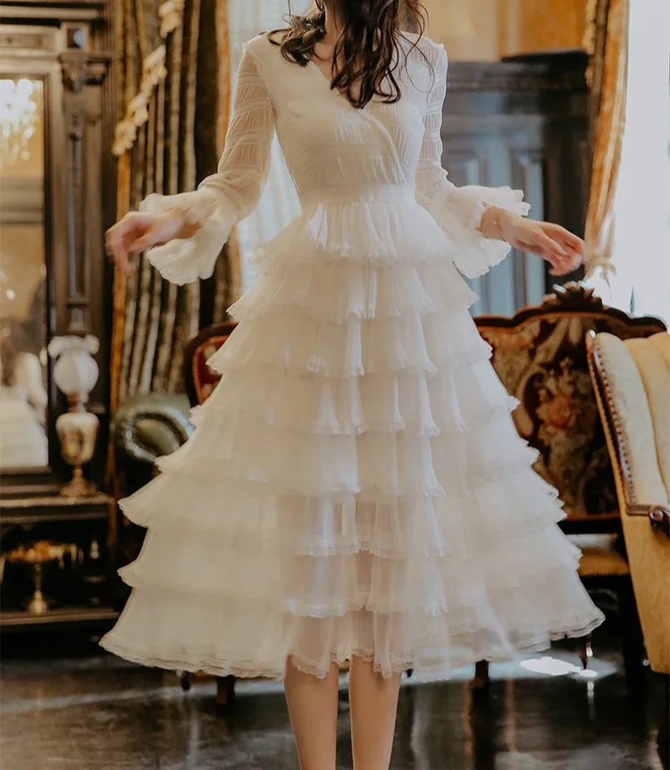 

2020 Brand New High Quality Women Party Dress V-neck Flare Sleeve Layered Lace Cake Dress White Bridesmaid Dress Vestidos