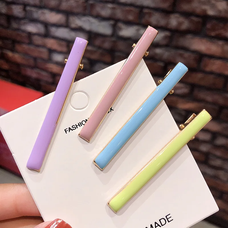 

Random Color of Cute Plastic Salon Style Duckbill Clip for Shredded Hair One Word Clip for Summer Sweet Side Bangs Clip Hairpin