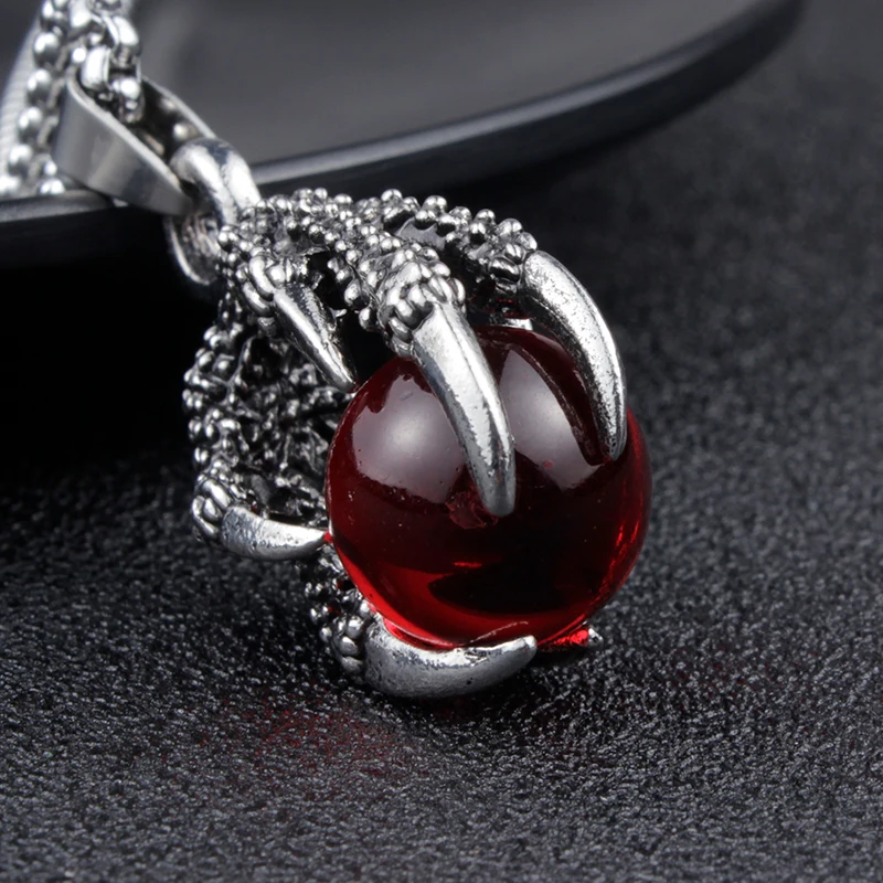 

Personality Gothic Devil's Claw Ruby Pendant Necklace Long Titanium Steel Box Chain Hip-Hop Man Necklace Unique Design Jewelry