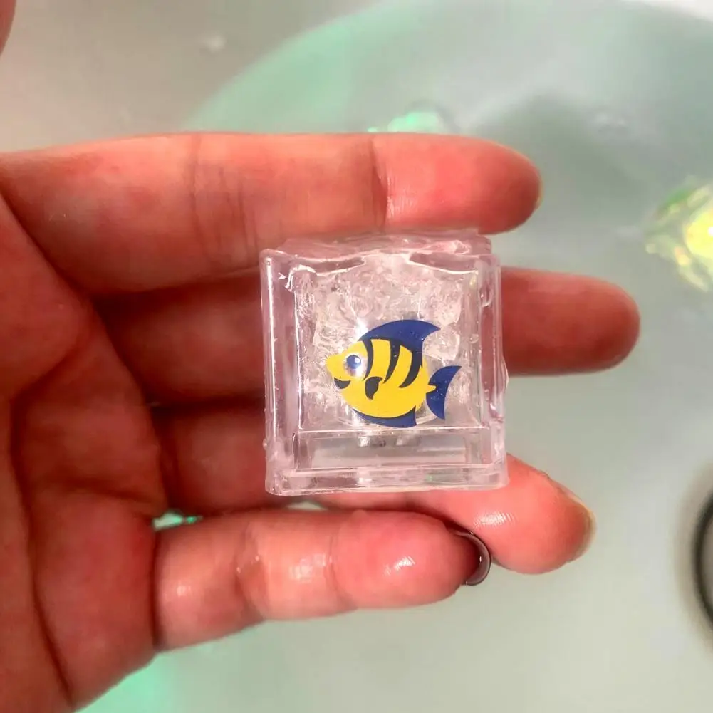 8 шт. детский купальный световой кубики льда с милым принтом животными Красочный