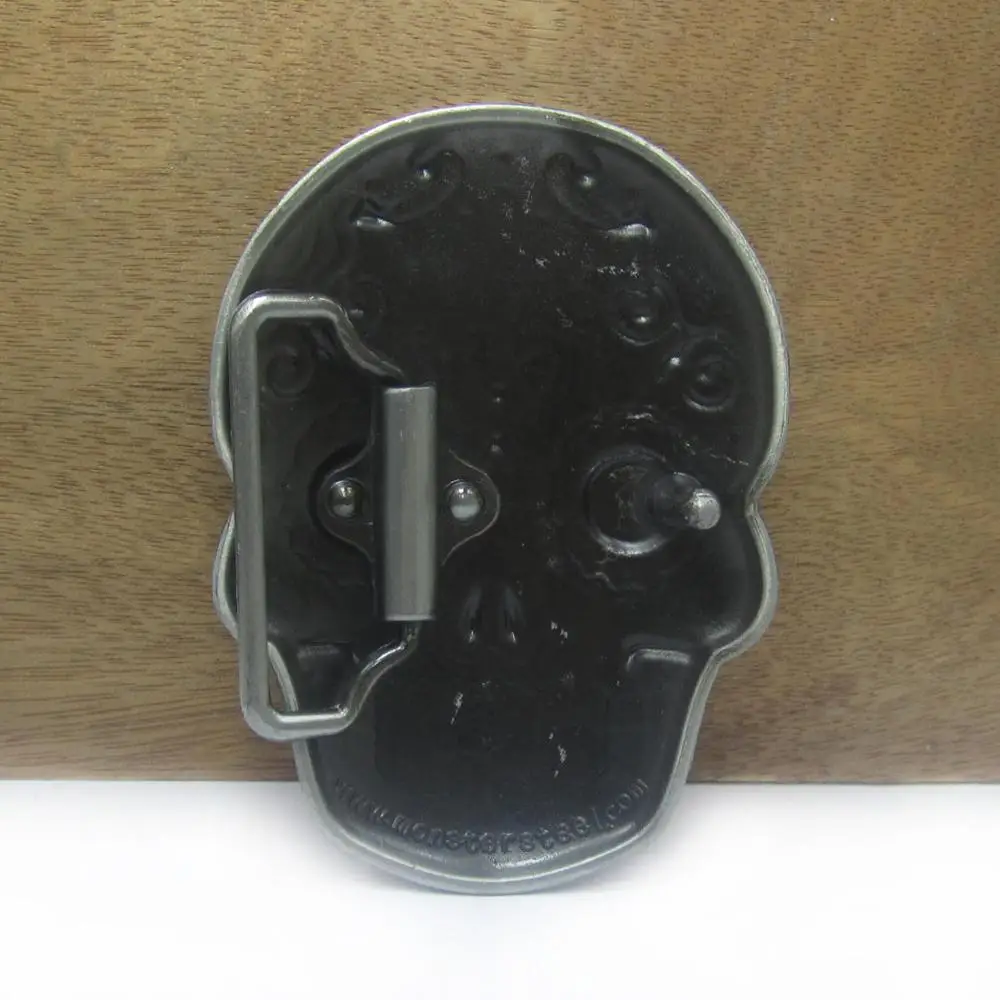 Пряжка для ремня BuckleClub из цинкового сплава с голубым эмалированным черепом