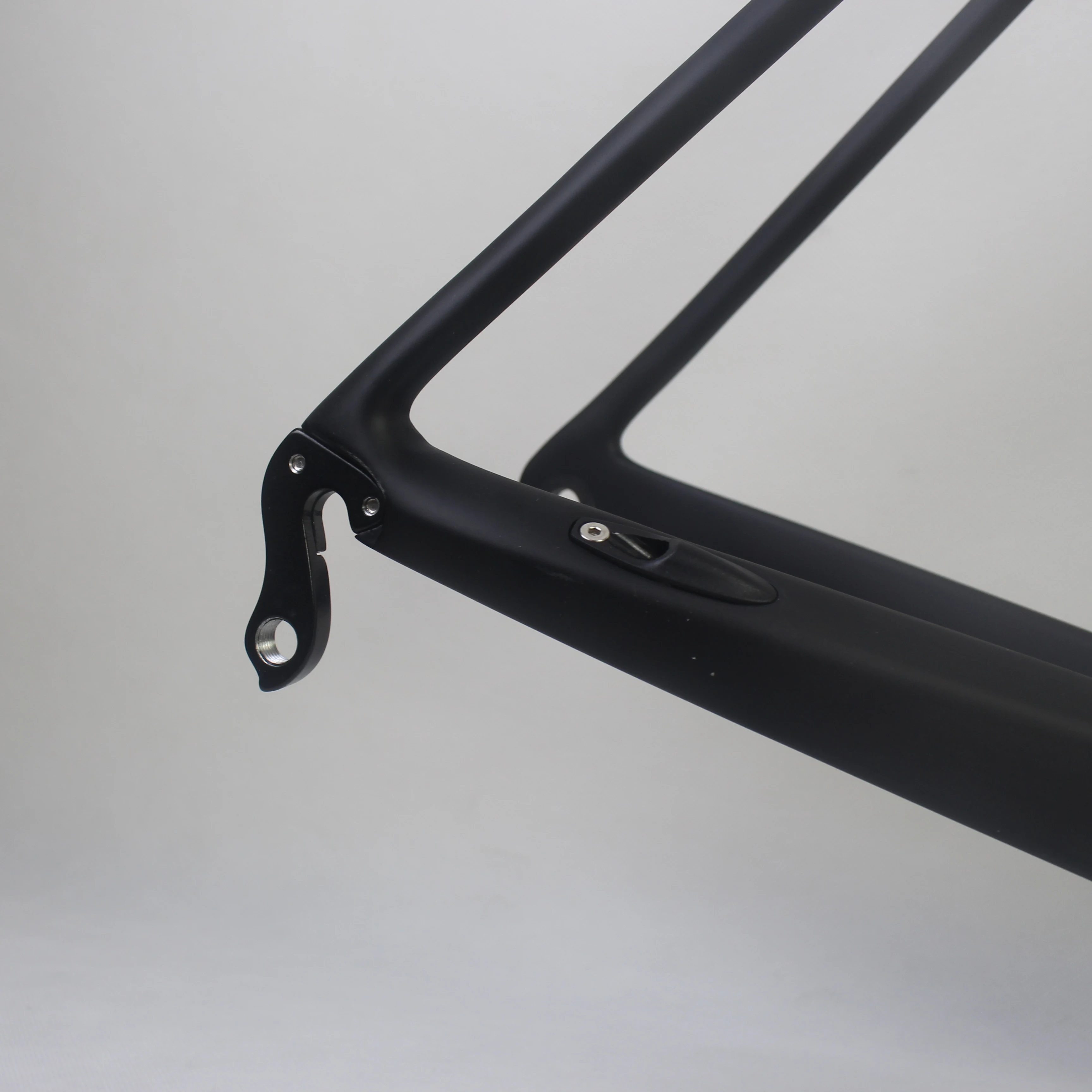 

2020 The cheapest carbon frame 49 52 54 56 58CM Exclusive design BSA68 V carbon road bike frame racing bicycle frame