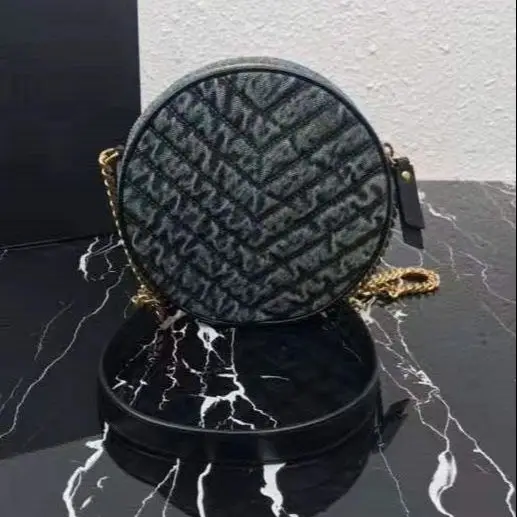 

2021 New Black High Quality Leather Women's Messenger Bag With Round Appearance Design And Unique Grain Mini Cute