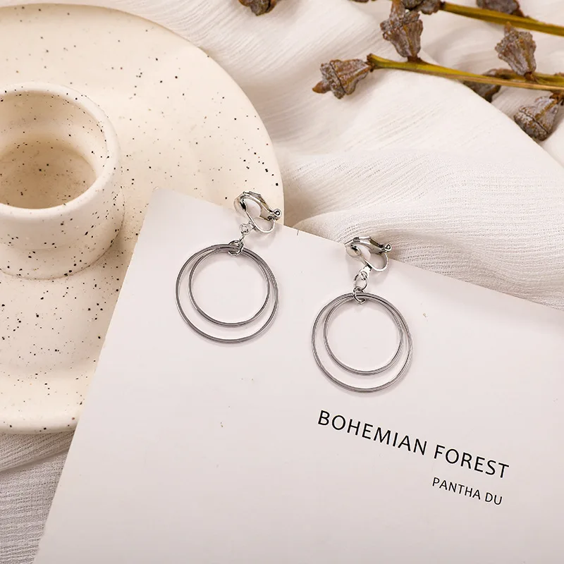 

Korean Women's Clip On Earings Fake Piercing Long Tassels Heart Hoop Pendants Fashion Jewelry Gifts For Women