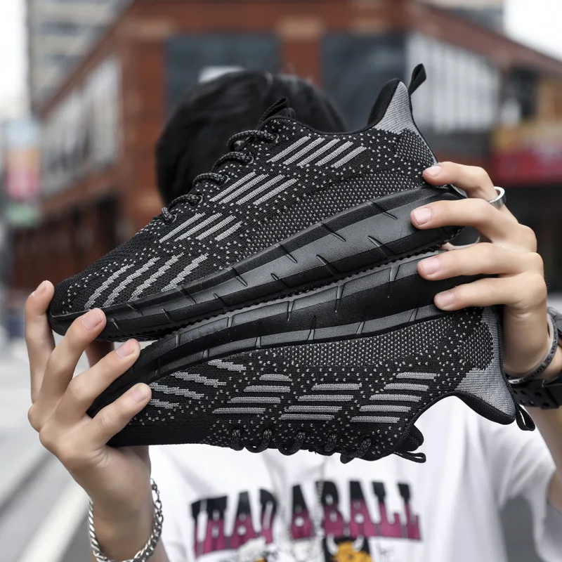 

2021 New Summer Lightweight Mesh Surface Flying Woven Sports Men's Shoes Breathable Comfortable Running Shoes Casual Shoes