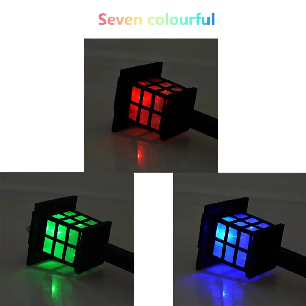 Уличный светодиодный светильник на солнечных батареях для