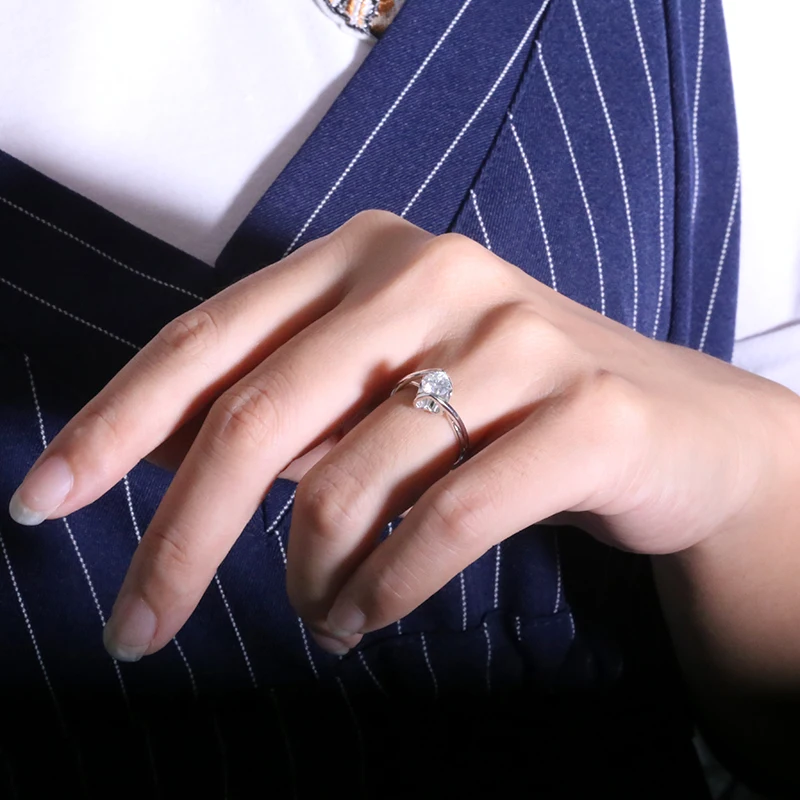 AEAW 0.4ct 4,5 мм круглый разрез EF VVS1 Moissanite 925 Серебряное кольцо алмазный тест прошел модный символ любви модный подарок девушки