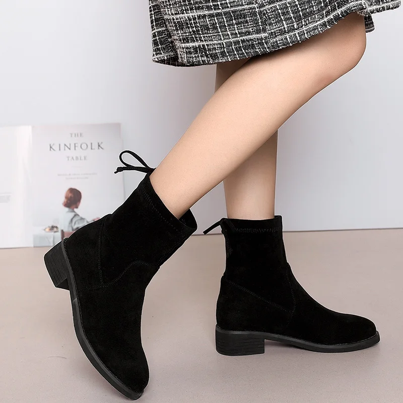 Женские ботинки на шнуровке повседневные кожаные высоком каблуке с острым