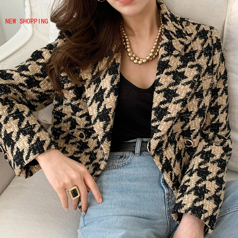 

2021 Winter Female Turn Down Collar Double Breasted Minimalist Slim Fit Vintage Plaid Cotton Heavy Tweed Jacket Cardigan Coat