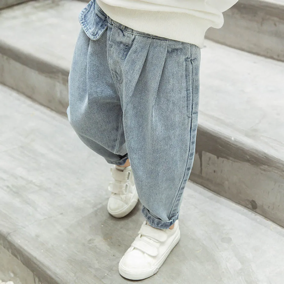 Джинсы для маленьких девочек джинсы повседневные стильные детей однотонная