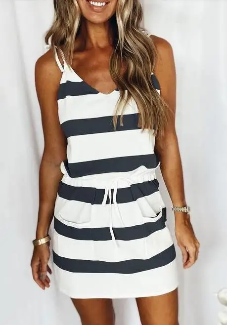 

2021 new European and American women's drawstring color suspender dress