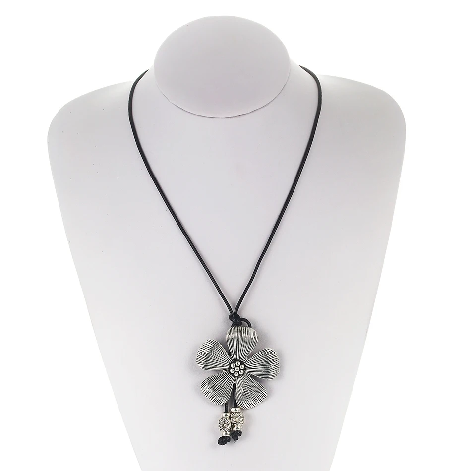 Подходящие ожерелья и подвески для